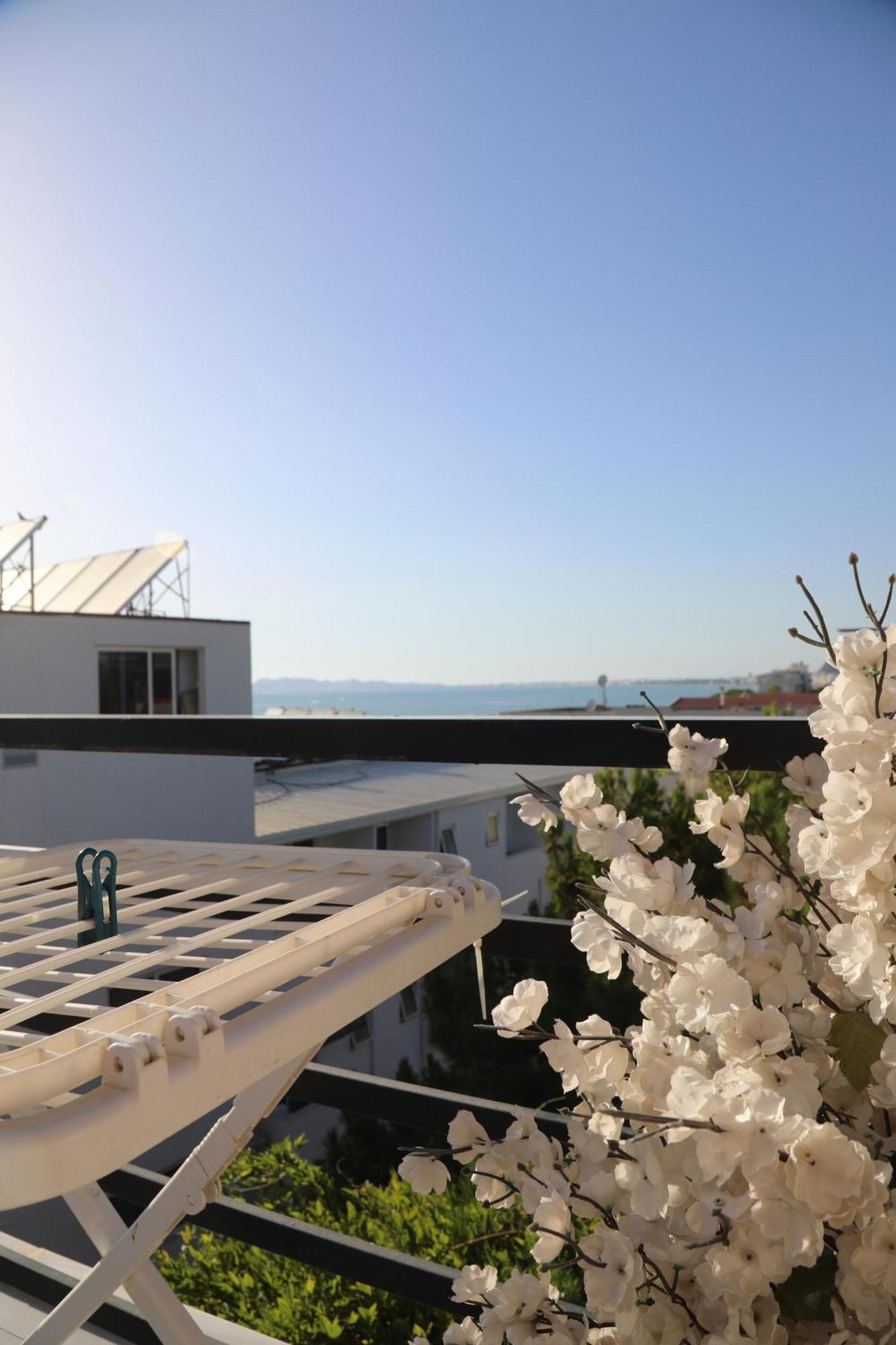 Sea View Apartments Golem  Eksteriør billede